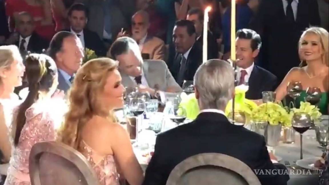 Tras fotografía de Peña Nieto y Tania Ruiz en boda, cuestionan promesa de lucha contra la corrupción de AMLO