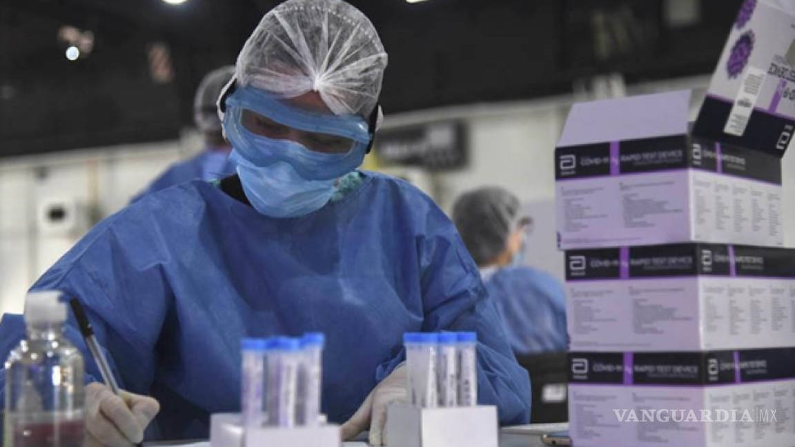 ‘Infecta’ COVID a la fábrica de vacunas del mundo; se estima un déficit de millones de dosis