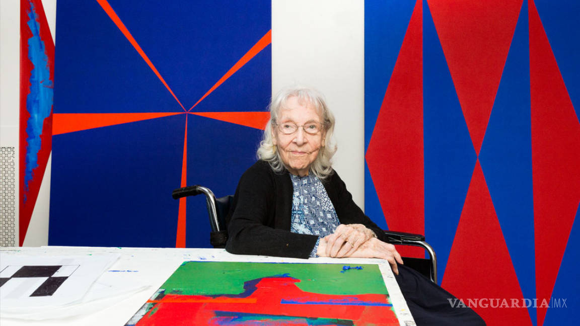 Alemania redescubre a la pintora cubana Carmen Herrera a sus 102 años