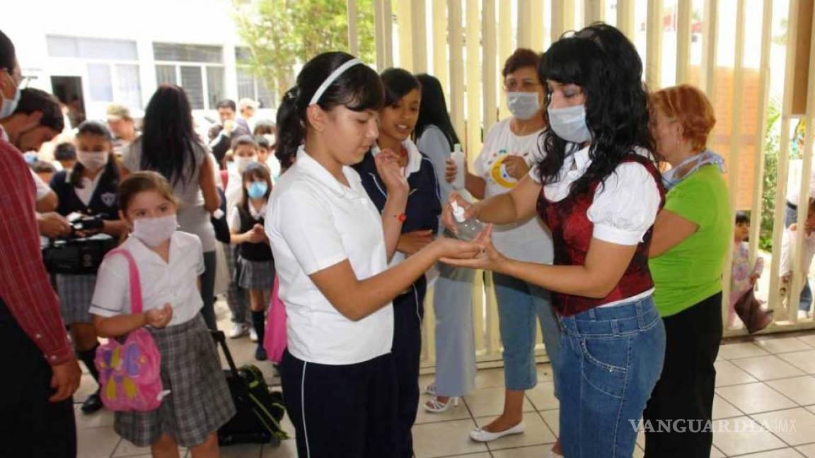 Clases no se cancelan por coronavirus, avisa Salud