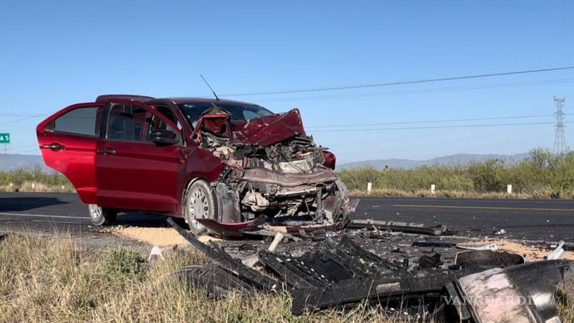 $!Una camioneta Kia, un Chevrolet y un Ford Figo se vieron involucrados en un choque múltiple en el kilómetro 277.