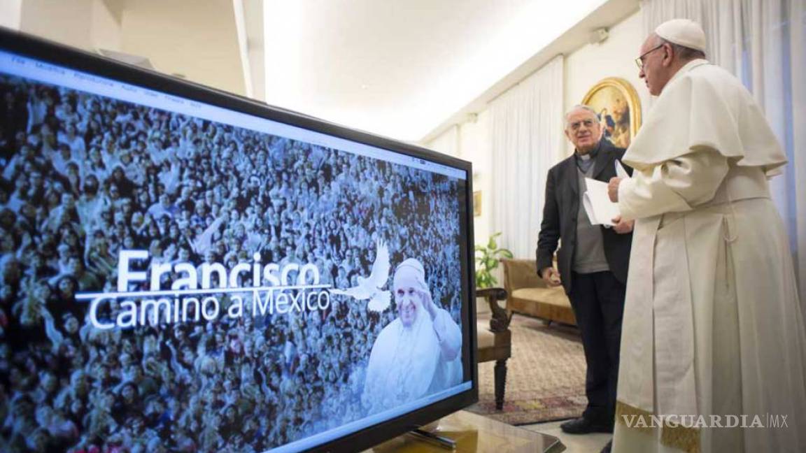 Papa Francisco habla con mexicanos en entrevista colectiva
