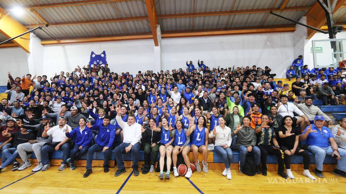 $!Durante el evento, se reafirmó el compromiso de la UAdeC con el impulso al deporte universitario y la mejora en la infraestructura deportiva.
