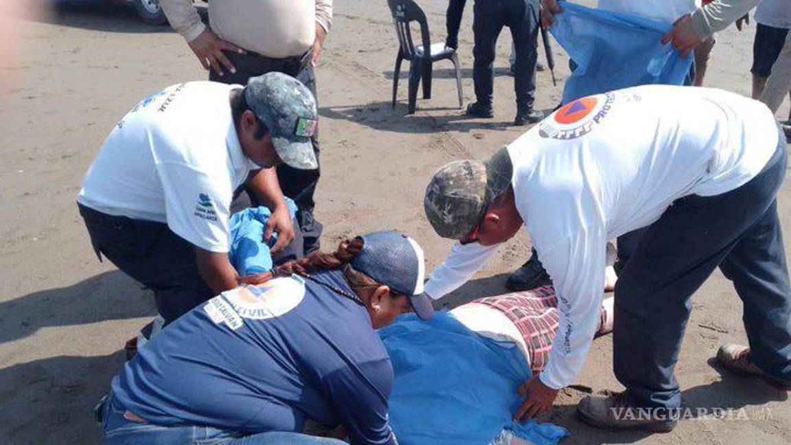 $!Mar de Veracruz arrastró a pareja; la esposa no sobrevivió