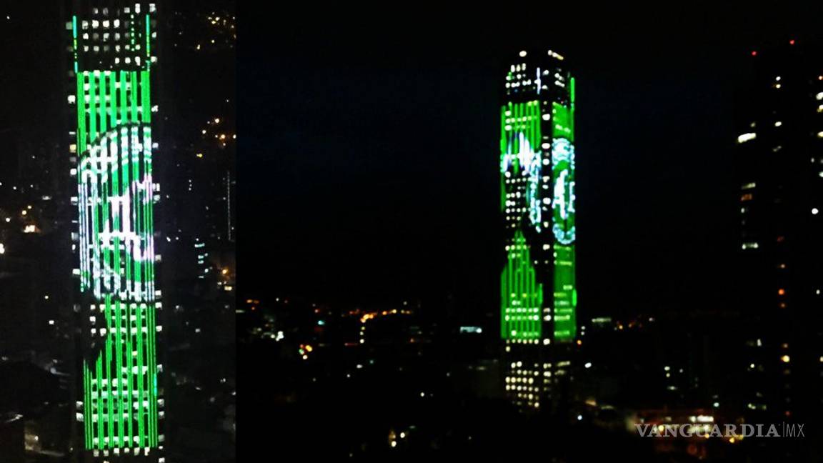$!Monumentos y estadios de fútbol se iluminan de verde en homenaje al Chapecoense (galería)