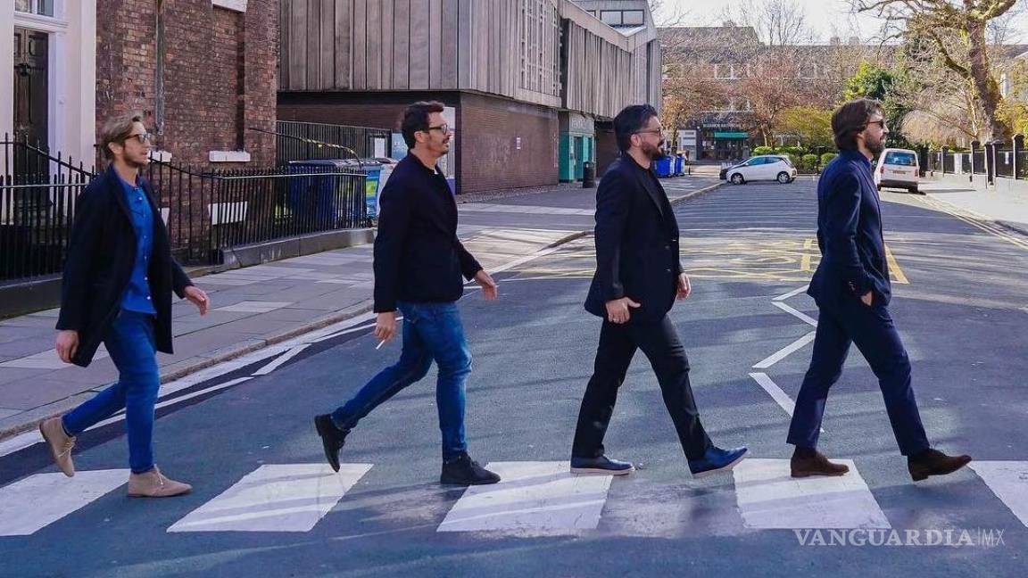 ¿Reviven los Beatles? Pirlo y sus amigos recrean foto de Abbey Road