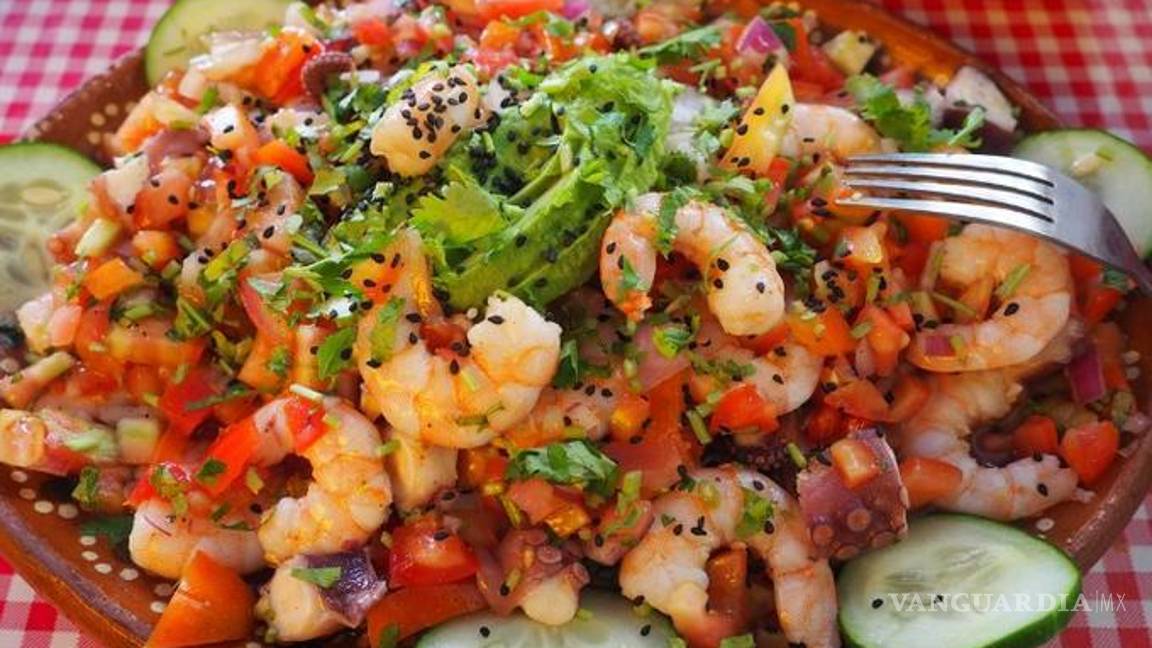 $!Imagen ilustrativa de ensalada de ceviche con camarones.