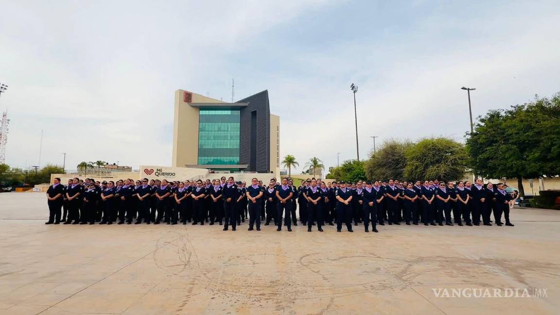 $!La concentración final en la explanada de la Plaza Mayor reunió a miles de asistentes que participaron en pronunciamientos y actividades de visibilización.