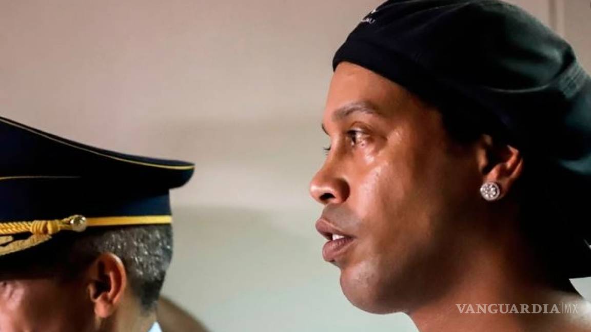 El pedido de Ronaldinho para divertirse en el hotel donde está detenido