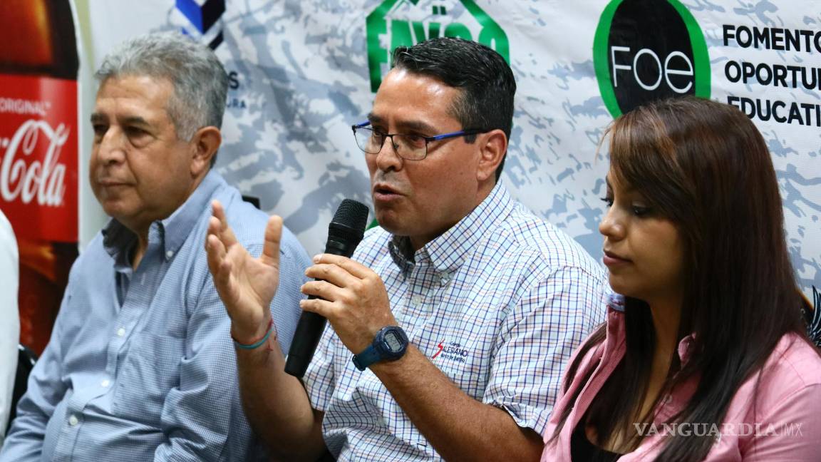 $!El padre Oscar Miguel Martínez enfatizó que la carrera está diseñada para ser un evento familiar.