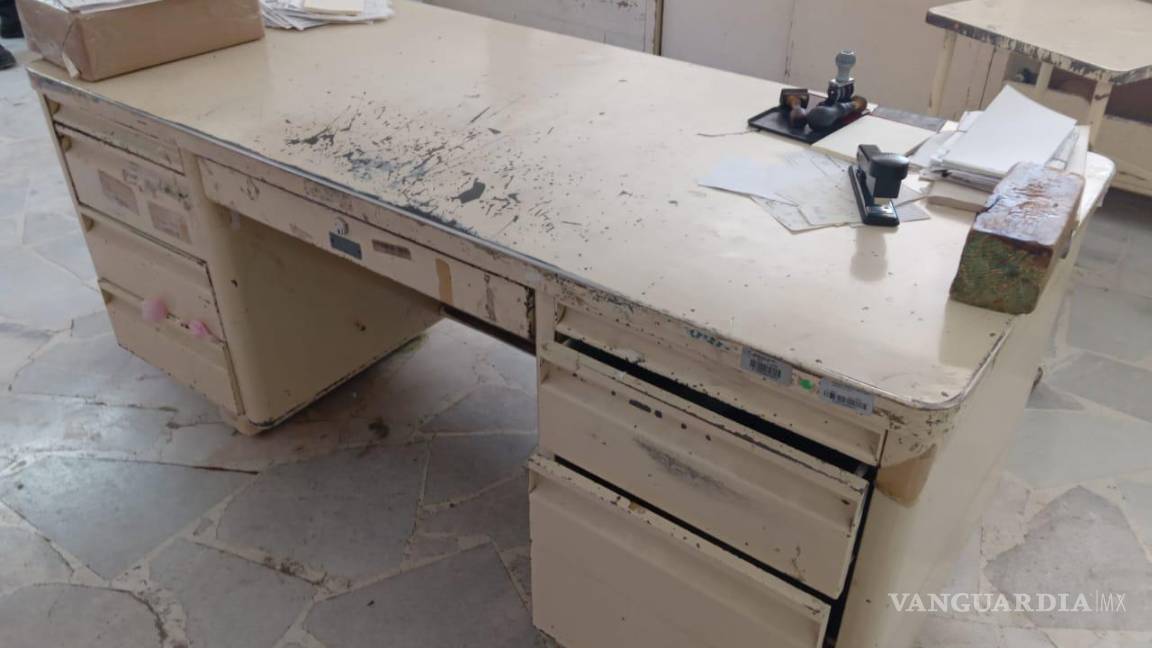 $!La oficina postal, ubicada frente a la plaza del reloj, opera con recursos mínimos y sin respuesta del sindicato ni de la coordinación estatal.