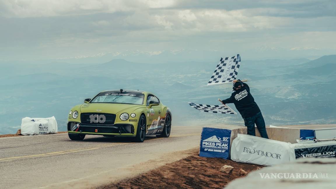 Bentley Continental GT conquista Pikes Peak y pulveriza el récord anterior
