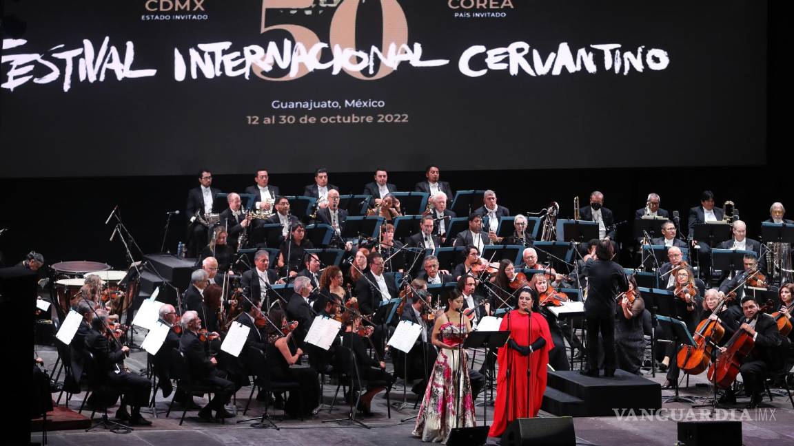 Celebra el Festival Cervantino su 50 aniversario con el que regresa totalmente presencial