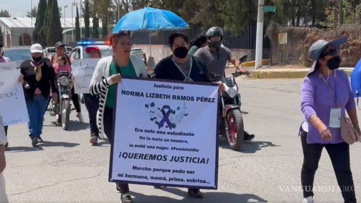 Tras protesta por muerte de alumna, destituyen a directora de escuela en Teotihuacán