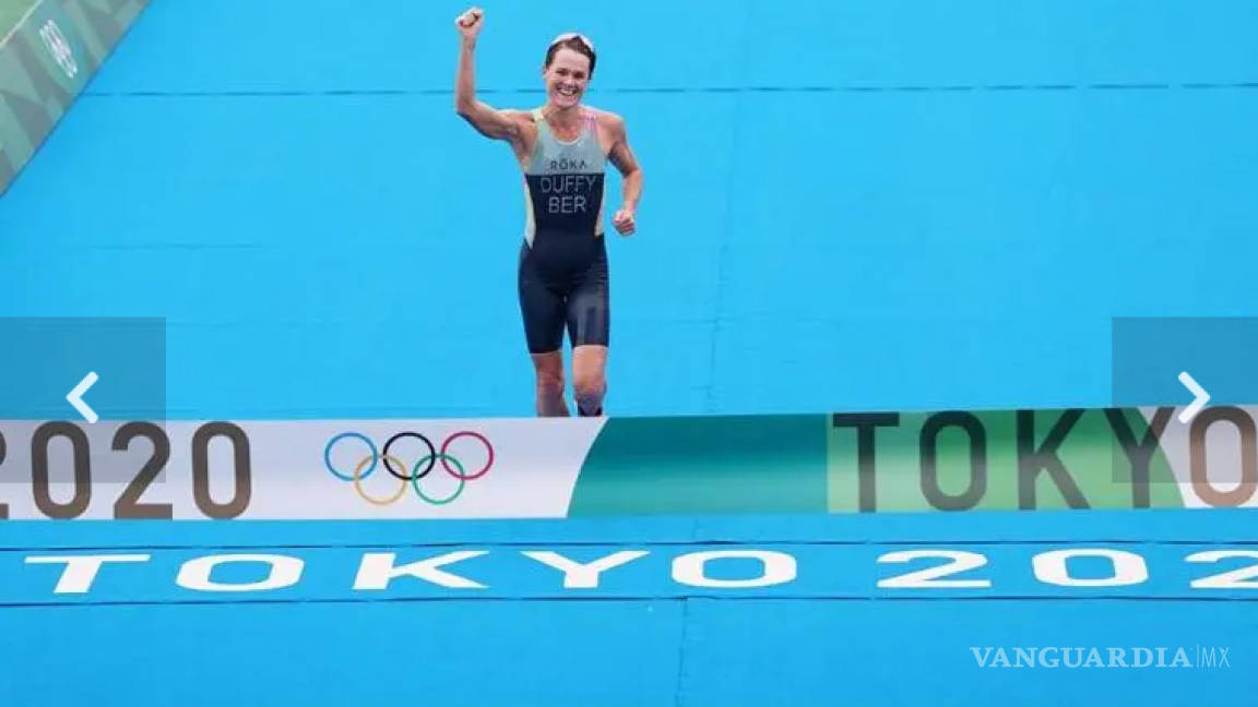 Flora Duffy es la nueva campeona del triatlón femenil olímpico