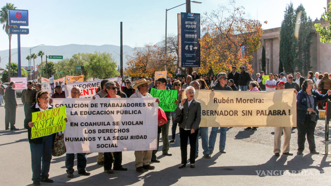 ‘Coahuila le ha quedado a deber a los maestros con sus pensiones’