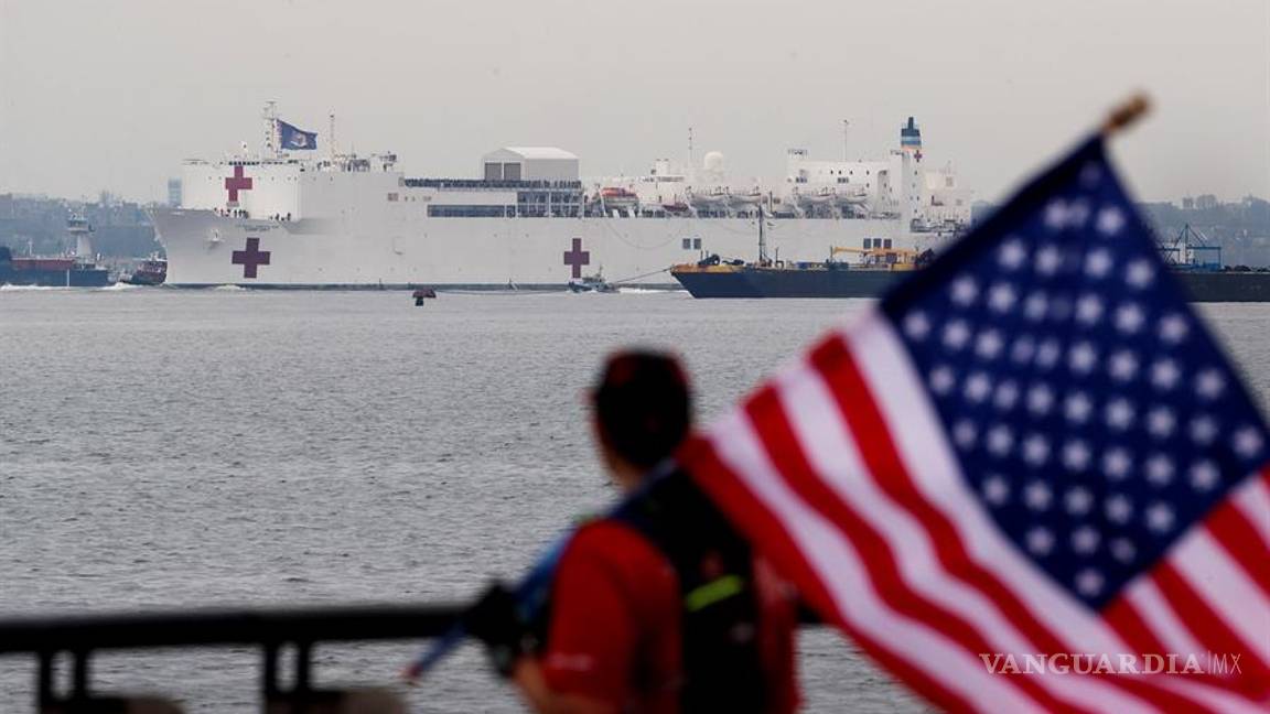 $!Coronavirus: Llega un buque hospital a Nueva York para reforzar la lucha contra el COVID-19