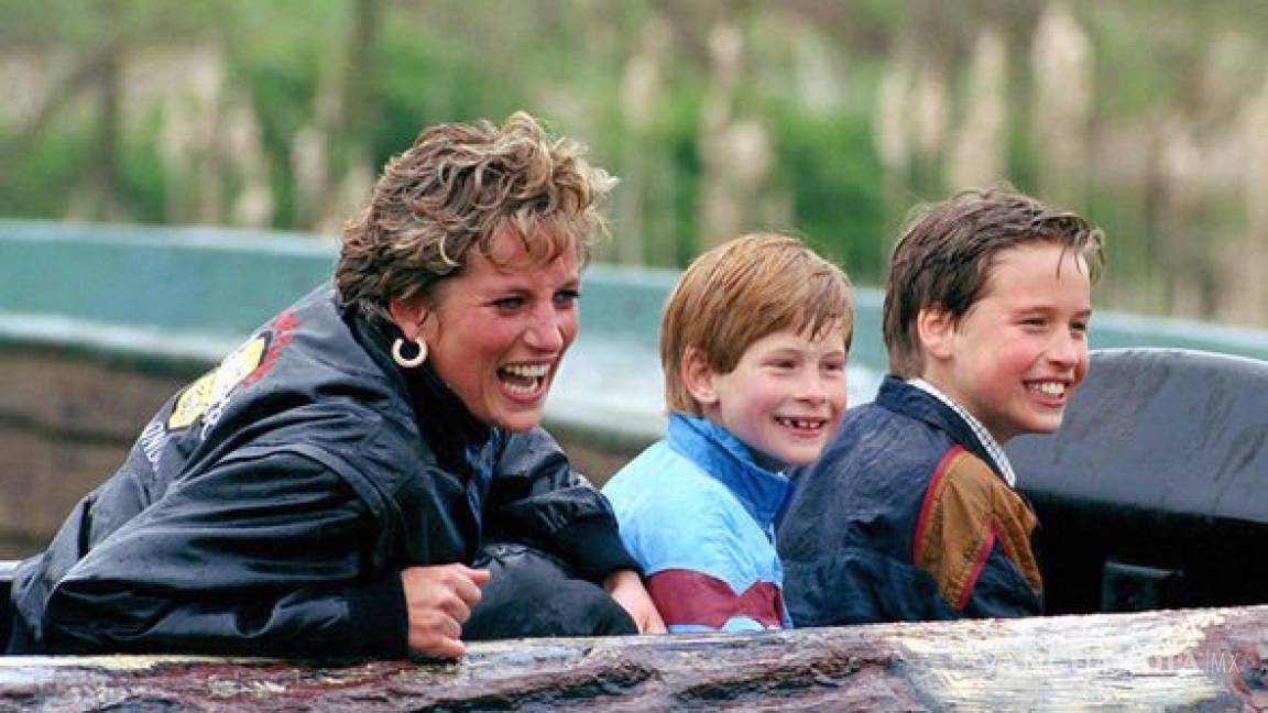 La princesa Diana escabullía a sus hijos fuera del Palacio de Buckingham para llevarlos a McDonald's