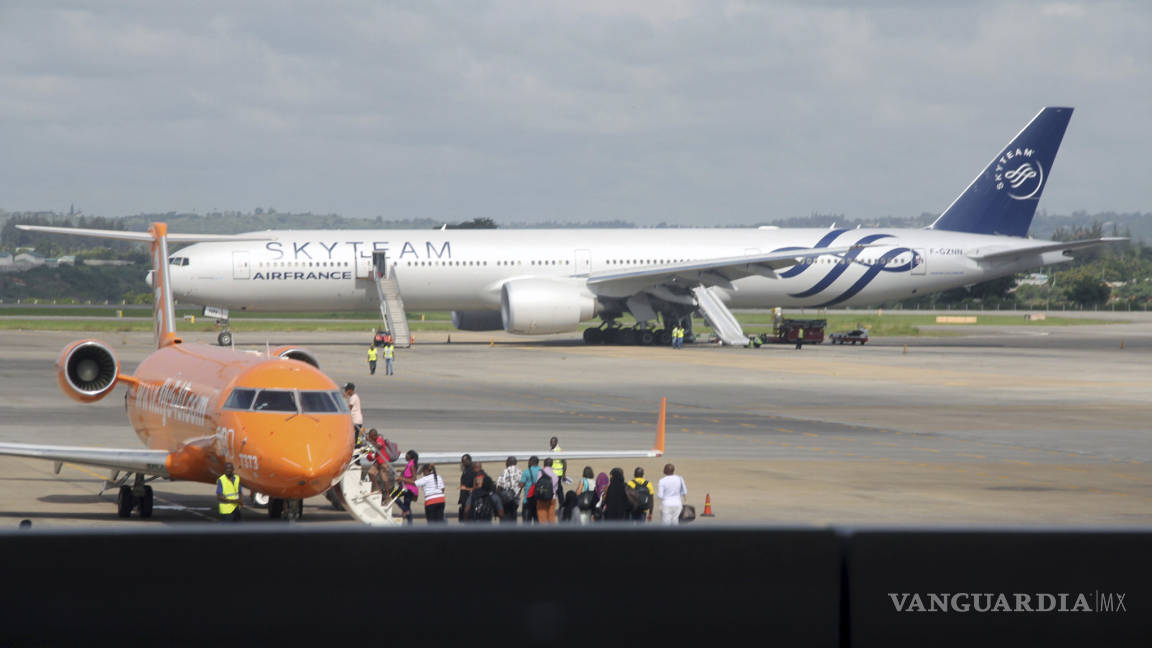 Arrestan a pasajero de Air France por caso de bomba falsa