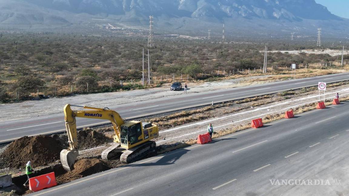 Abren camino para Tesla; avanzan obras a tres carriles de la carretera Monterrey-Saltillo