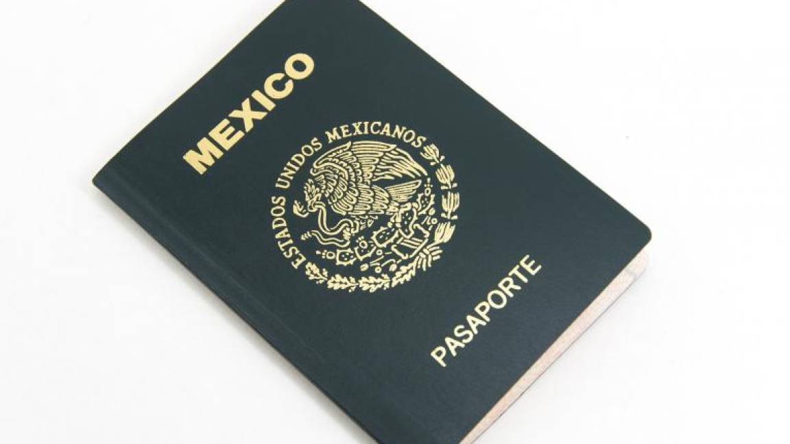 Pese a fallas, SRE recontrató sin licitación a empresa para emitir pasaportes