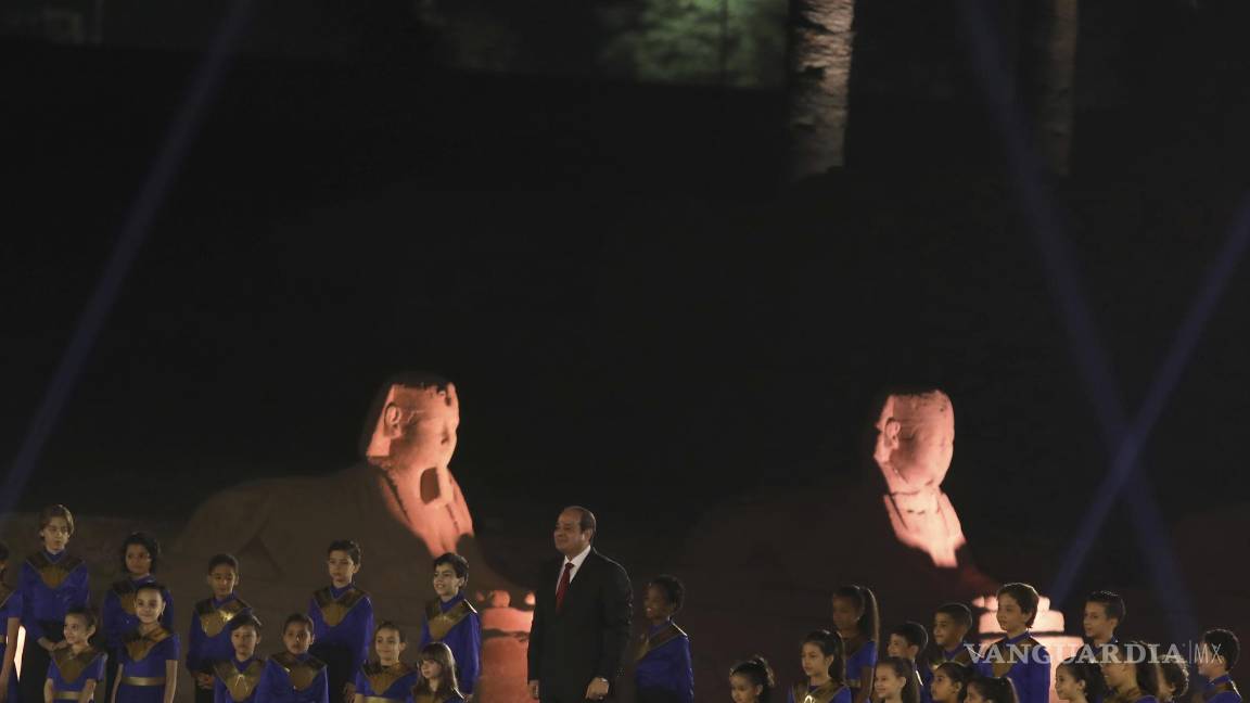 $!El presidente egipcio Abdel Fattah al-Sisi asiste a la ceremonia oficial de reapertura de la Avenida de las Esfinges en Luxor, Egipto. AP/Mohamed El-Shahed
