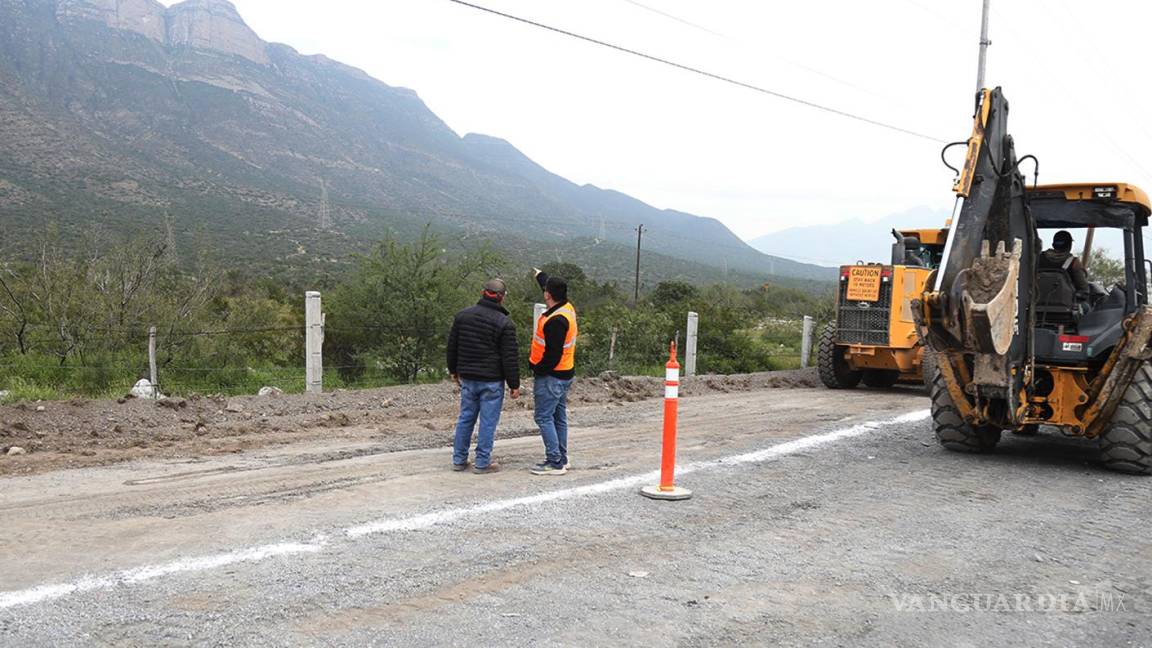 ¡Bájale a la velocidad! Realizan obras para Tesla en la carretera Mty-Saltillo
