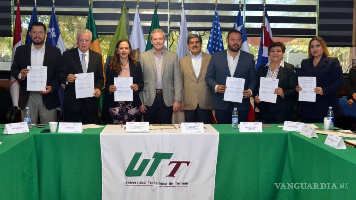 Torreón firma Convenio para capacitar a Contralores