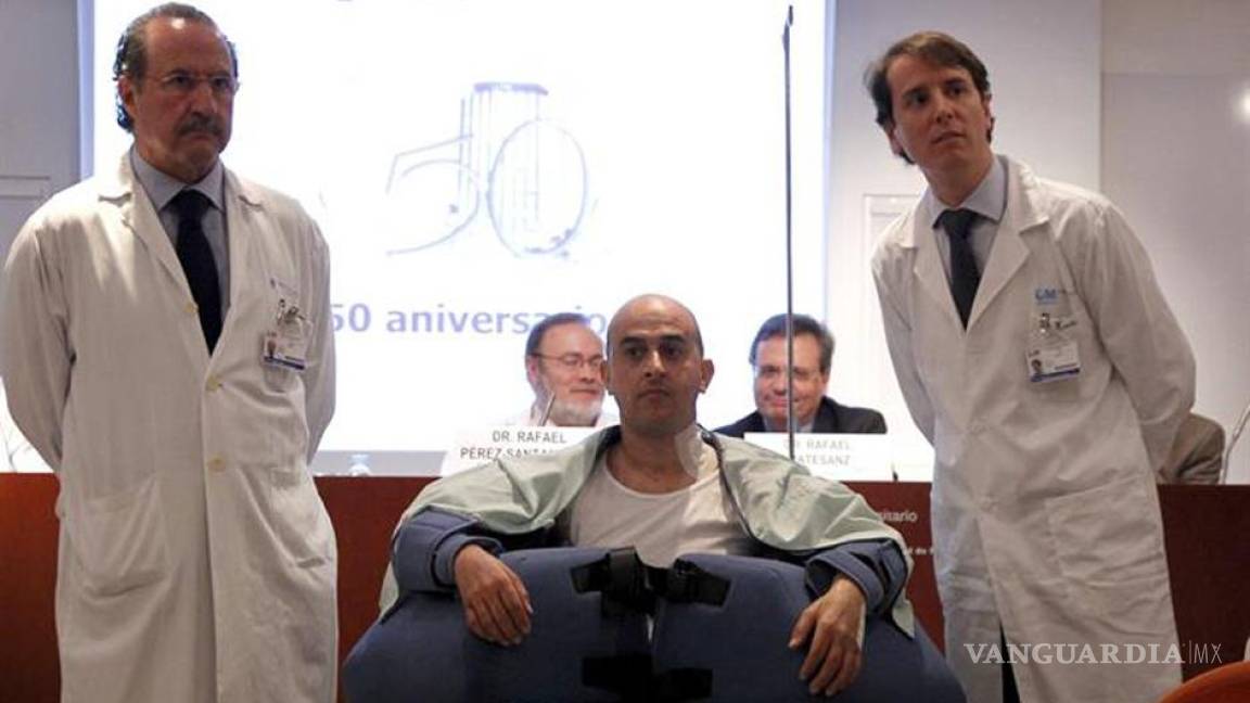 Cirujanos españoles realizan con éxito trasplante de brazos