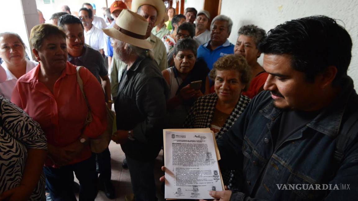 $!El pueblo la echó, pero la minera canadiense ya perfora, otra vez…