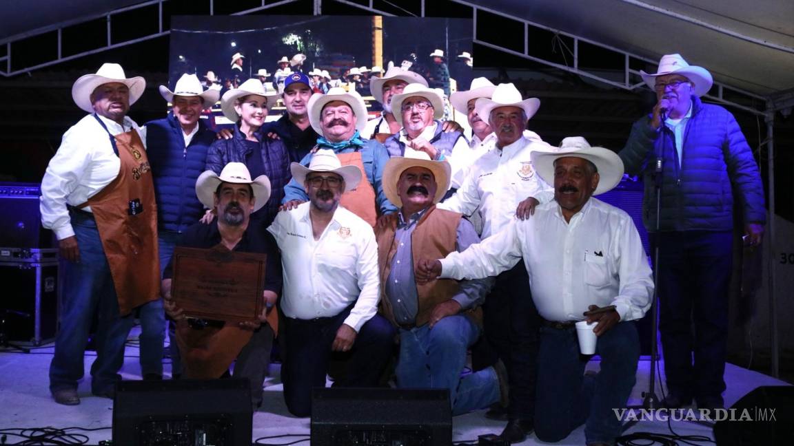 Rodeo Saltillo: Destacan Buitres de la Narro en concurso de Grill categoría Rib-Eye