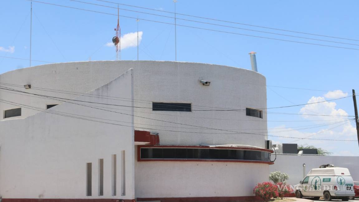 Mujer muere en Torreón tras caerle encima una barda