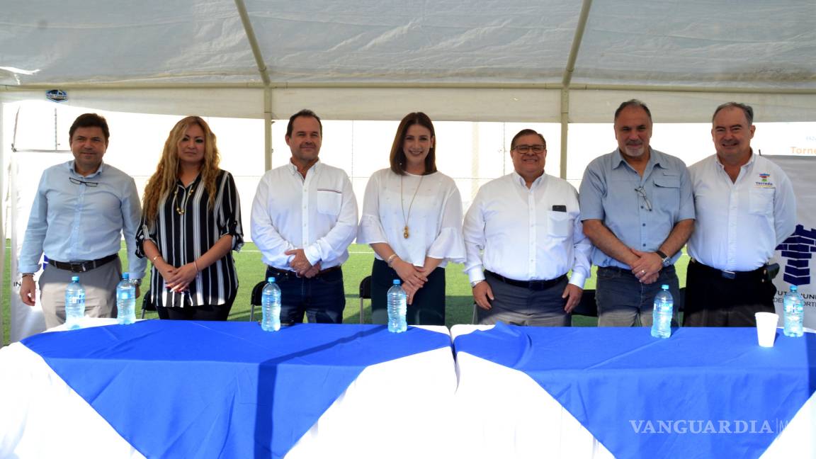 Escuelas de Torreón participan en torneo de futbol uruguayo
