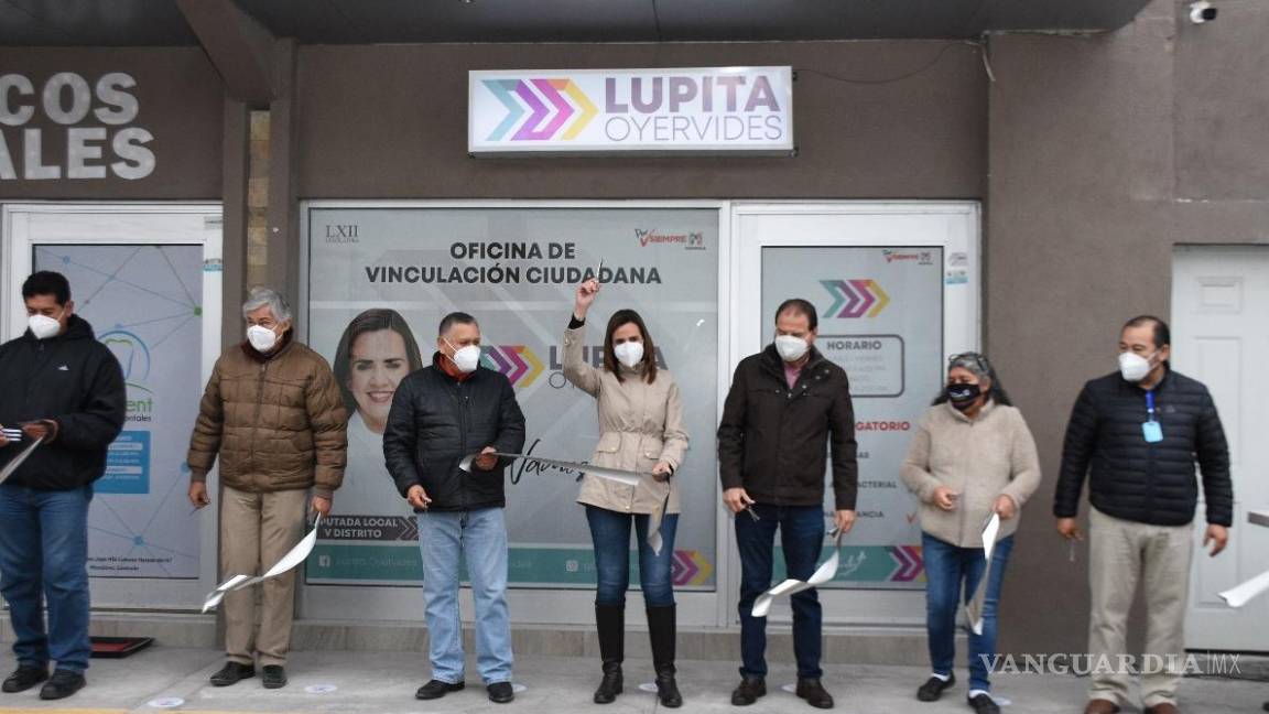 Inaugura Lupita Oyervides Oficina de Vinculación Ciudadana en Monclova