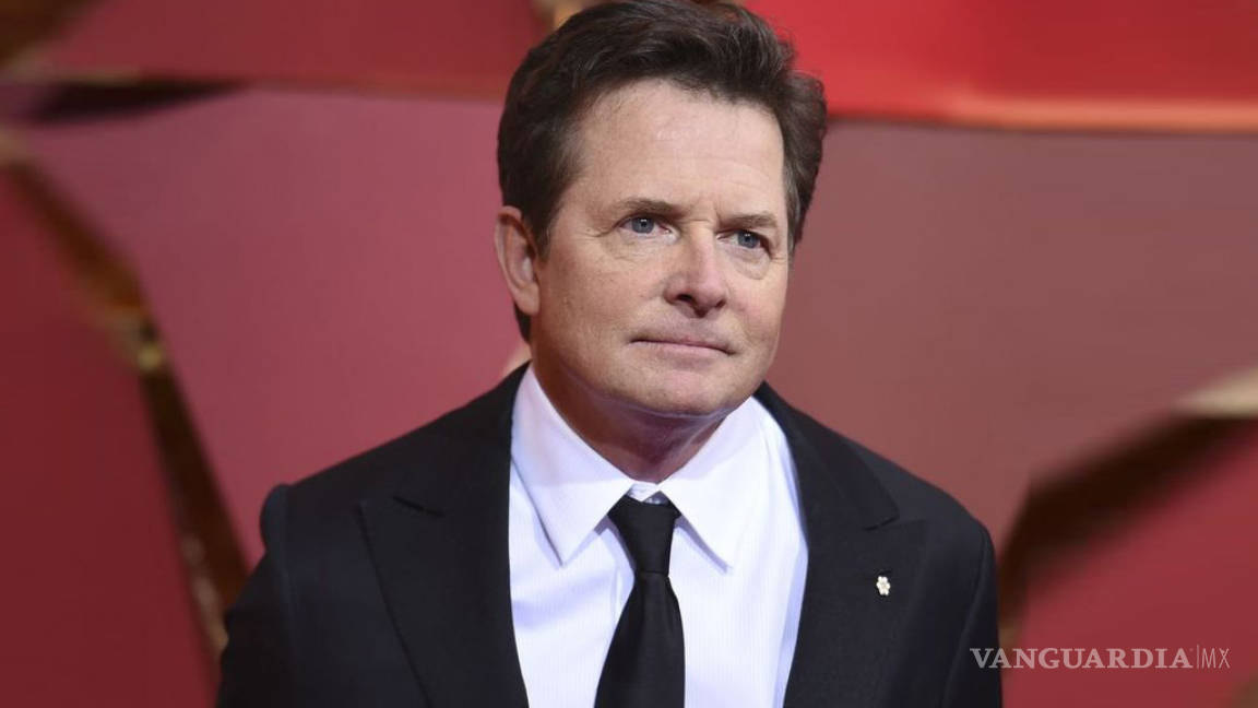 Michael J. Fox se recupera con éxito de cirugía de columna