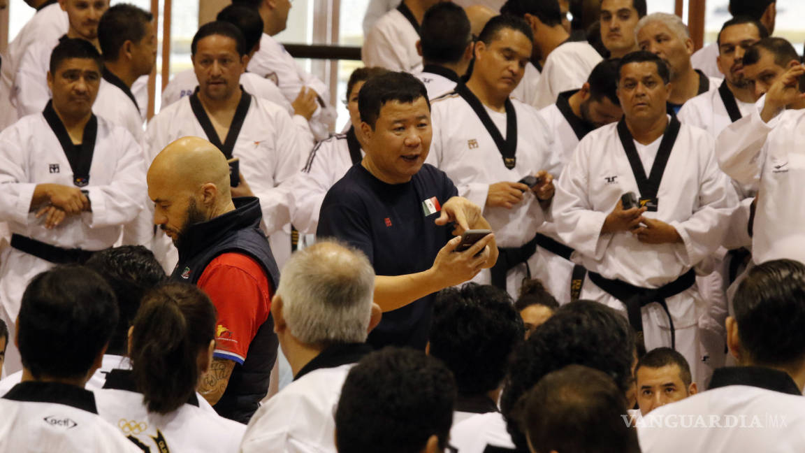 Finalizan taekwondoínes capacitación de gran nivel en modalidades Poomsae y Kyorugi
