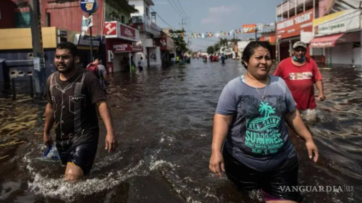 $!Se desborda el Río Grijalva en Tabasco y deja zonas bajo el agua en Villahermosa