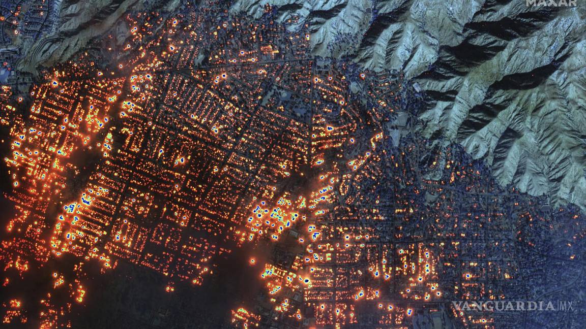 $!Esta imagen satelital proporcionada por Maxar Technologies muestra el incendio de Eaton el miércoles 8 de enero de 2025 en Altadena, California.