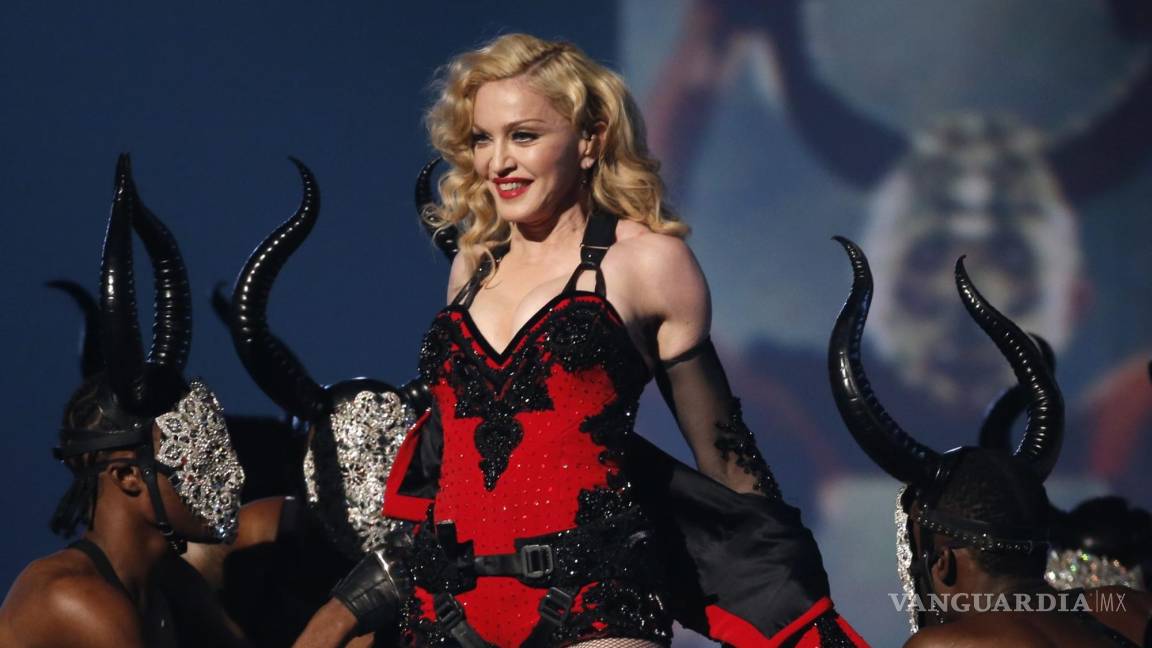 La polémica sigue... Fan demanda a Madonna por un show ‘excesivamente sexual’