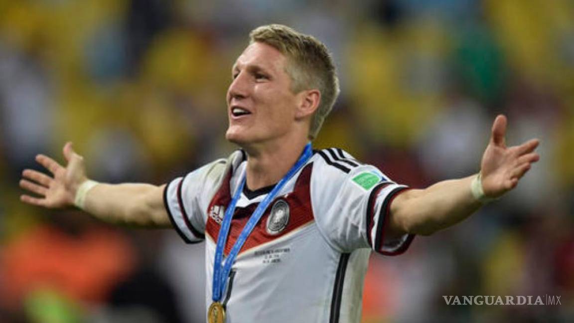 Schweinsteiger juega su último partido con Alemania