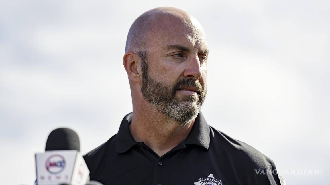 $!Jud Smith, sheriff del condado de Barrow, Georgia, habla durante una conferencia de prensa sobre un tiroteo en la escuela secundaria Apalachee en Winder, Georgia.