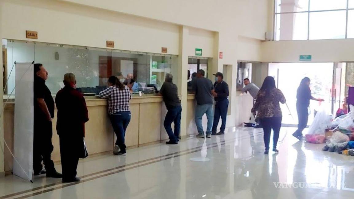 Municipio de Monclova condona 100 por ciento de recargos en refrendos al transporte