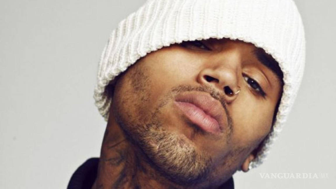 Chris Brown pensó en matarse tras golpear a Rihanna