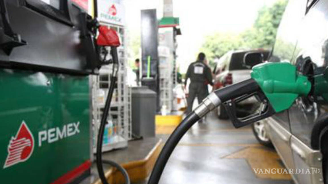 Pemex cancela contrato a 7 gasolineras huachicoleras