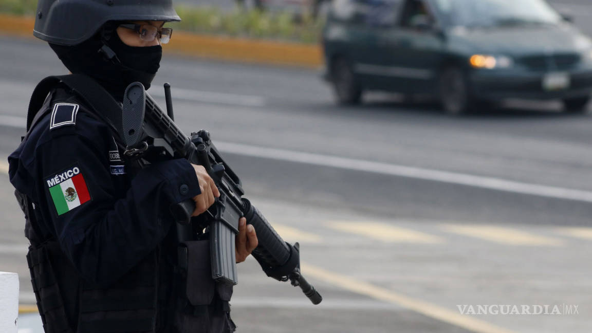 Sólo dos de cada 10 policías son mujeres en México: INEGI