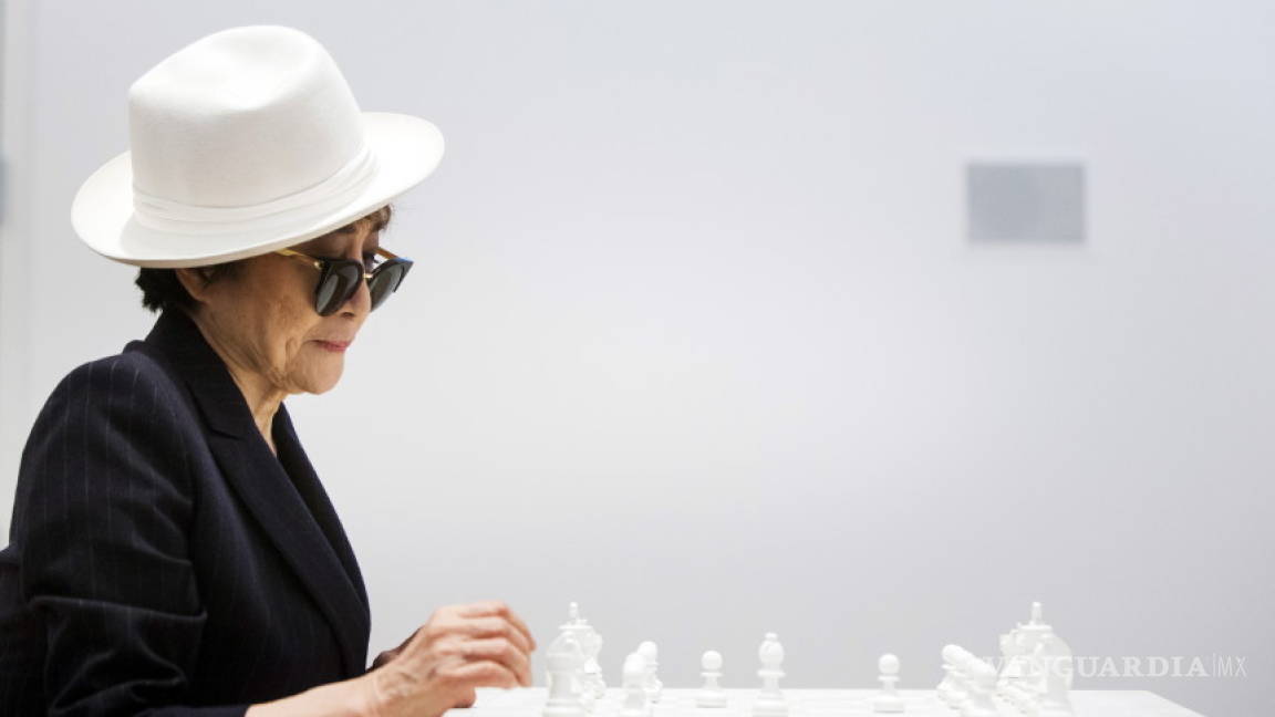 El MoMA expone el tablero de ajedrez de Yoko Ono