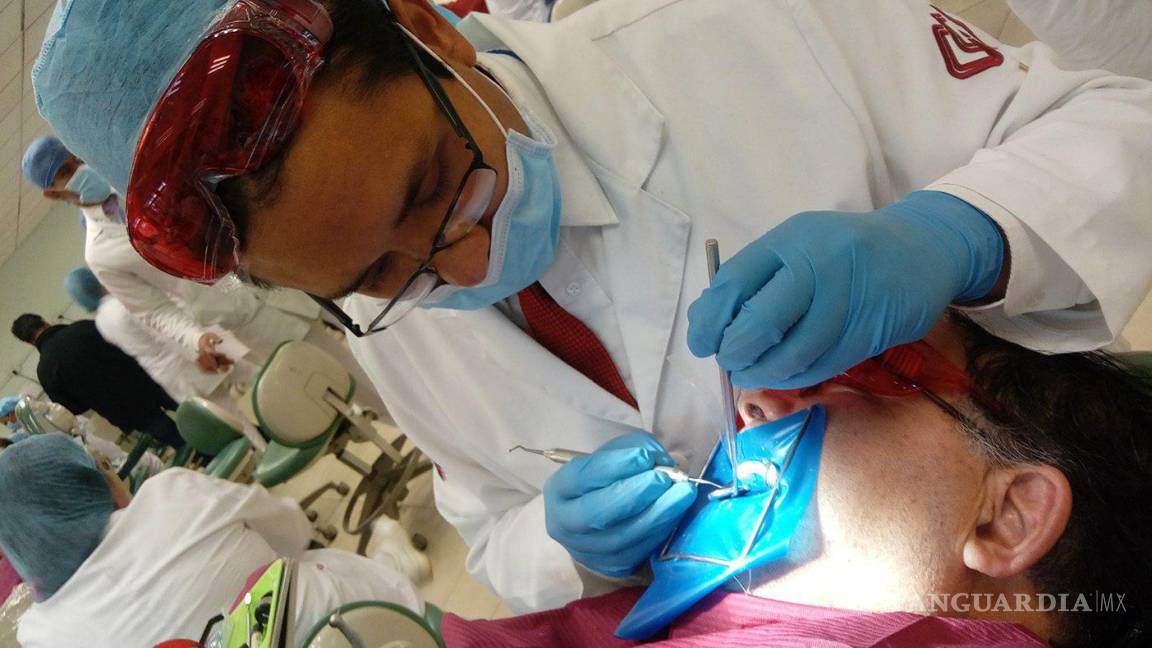 ¡Cuida tus dientes! Continuarán abiertas en verano las clínicas de la Facultad de Odontología en Saltillo