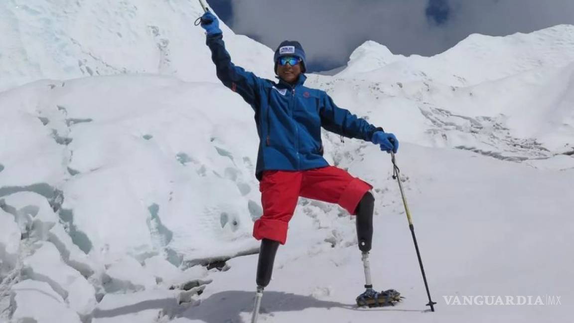 A sus 70 años y amputado de ambas piernas, Xia Boyu conquista al Everest