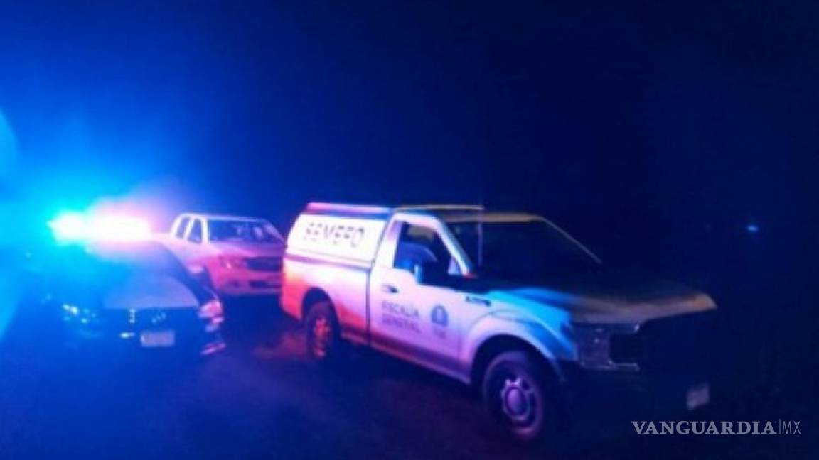 Localizan cinco cuerpos en un auto en Tangamandapio, Michoacán
