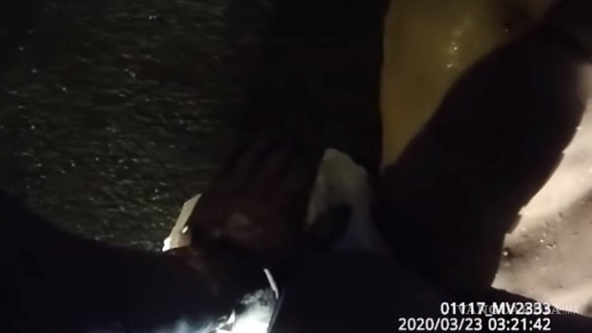 Video muestra a policías de NY asfixiando a un afroamericano con una bolsa